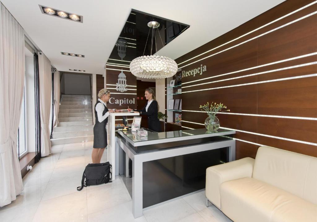 Hotel Capitol Biała Podlaska Kültér fotó