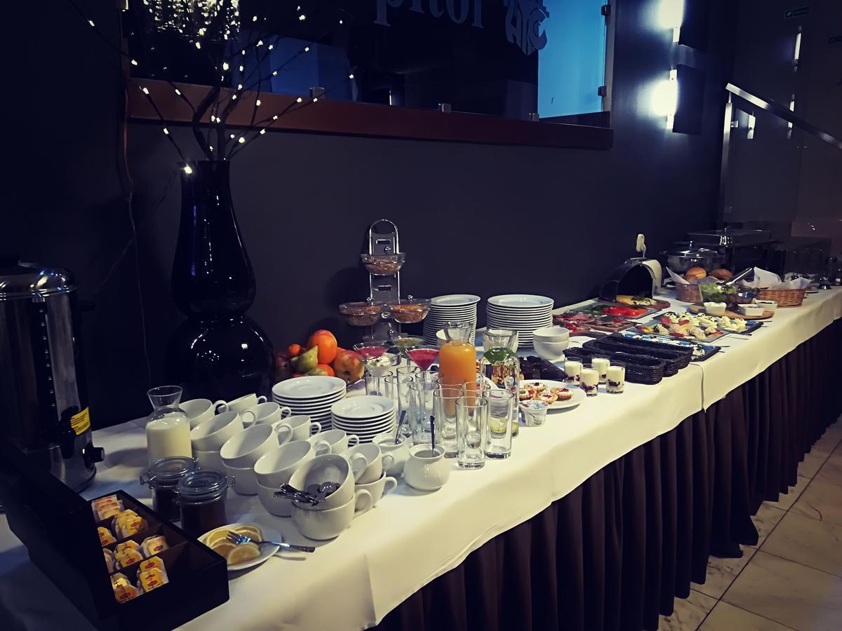 Hotel Capitol Biała Podlaska Kültér fotó