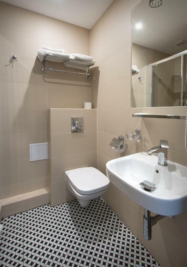 Hotel Capitol Biała Podlaska Kültér fotó
