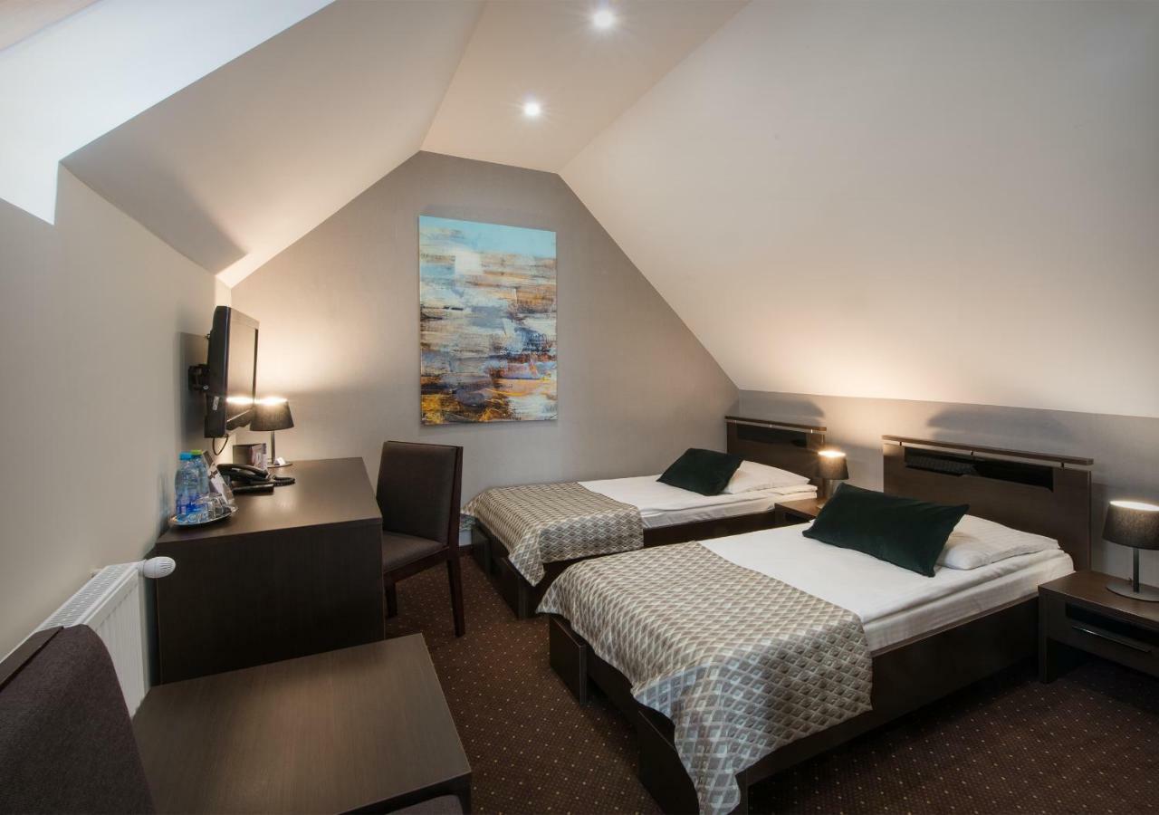 Hotel Capitol Biała Podlaska Kültér fotó