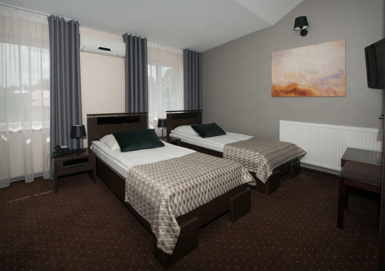 Hotel Capitol Biała Podlaska Kültér fotó