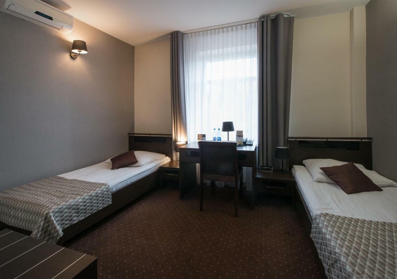 Hotel Capitol Biała Podlaska Kültér fotó